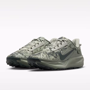 Urban Trail Sneaker